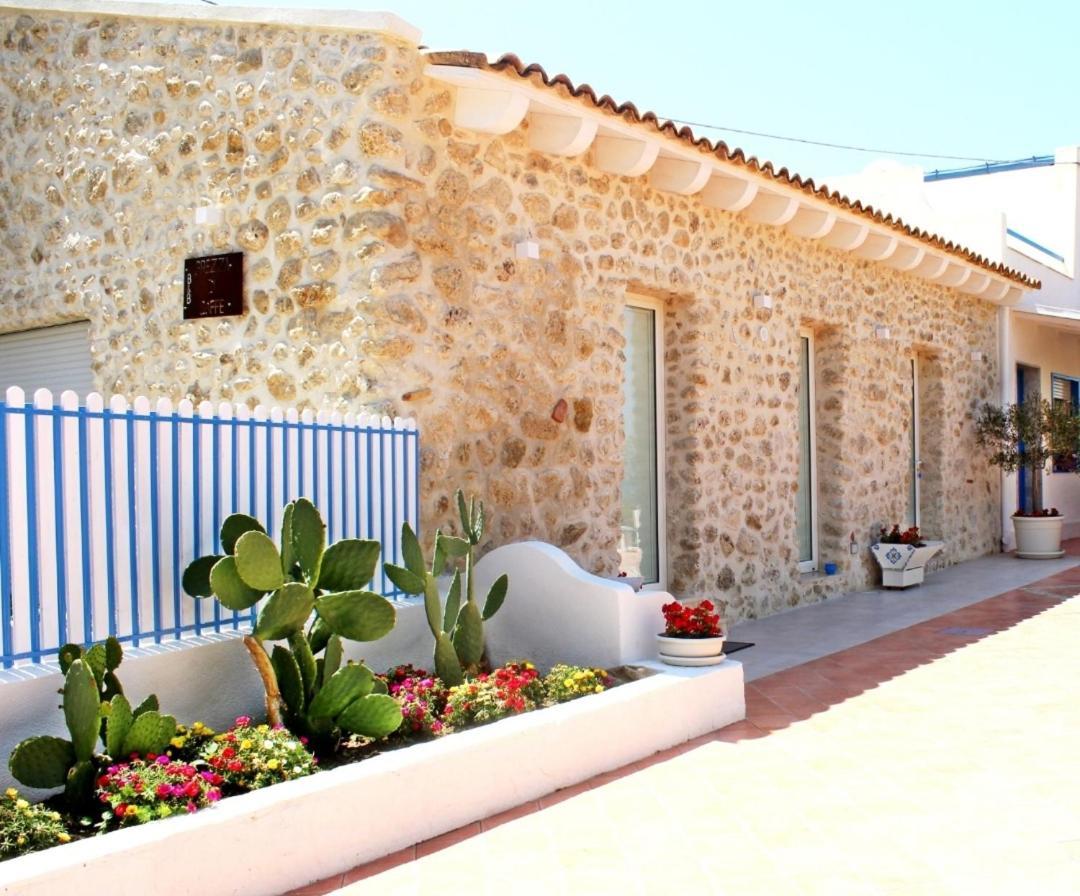 Casa Vacanze Brezza Di Gaffe Torre di Gaffe Exterior foto